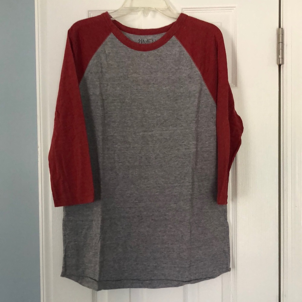 Forever 21 Men’s 3/4 sleeve baseball shirt - size s